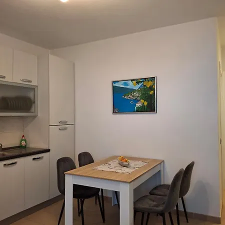 Schoene Mit Herrlichem Seeblick Apartamento